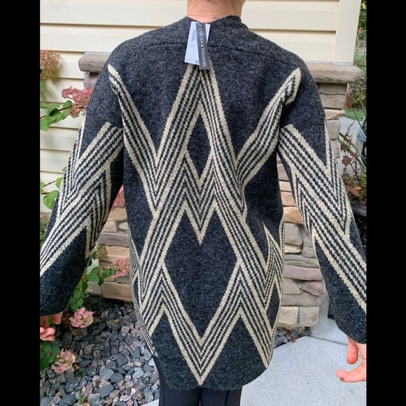 Chelsea & Theodore gray/beige zigzag cardigan, brand new, excellent condition, S - Picture 6 of 10